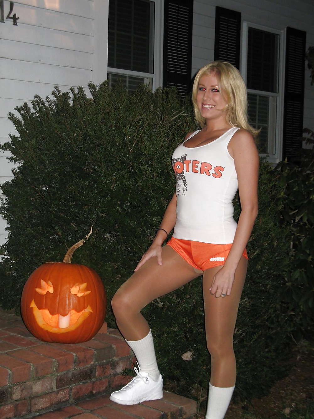 Pantyhose Girls of Hooters #23092968