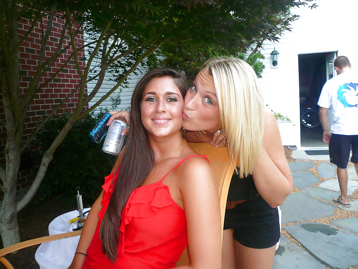 Las putas de Facebook dejan comentarios desagradables para más
 #30691002