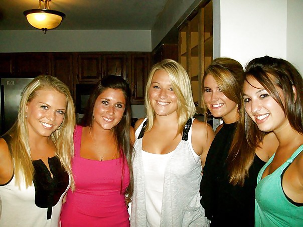 Las putas de Facebook dejan comentarios desagradables para más
 #30691039