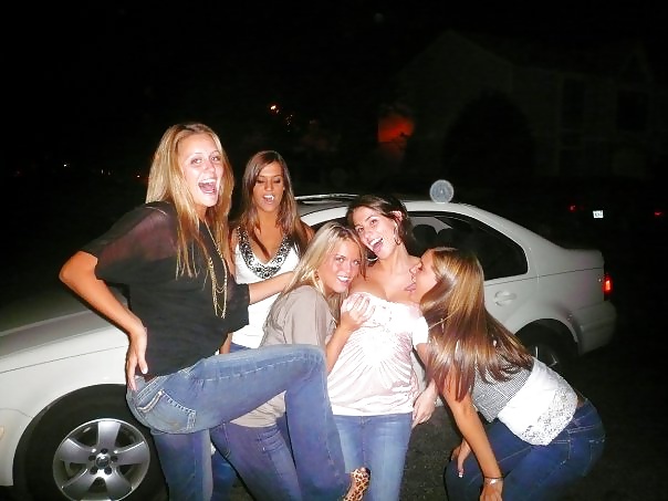 Las putas de Facebook dejan comentarios desagradables para más
 #30691095