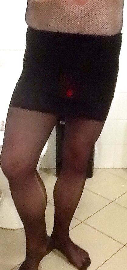 Vestirse con un calzoncillo
 #33023528