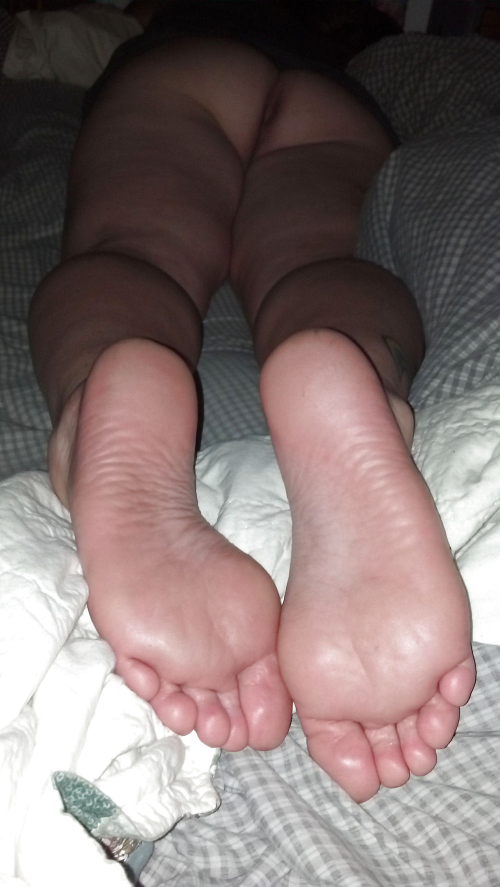 Amateur FEET soles bonanza #23099201