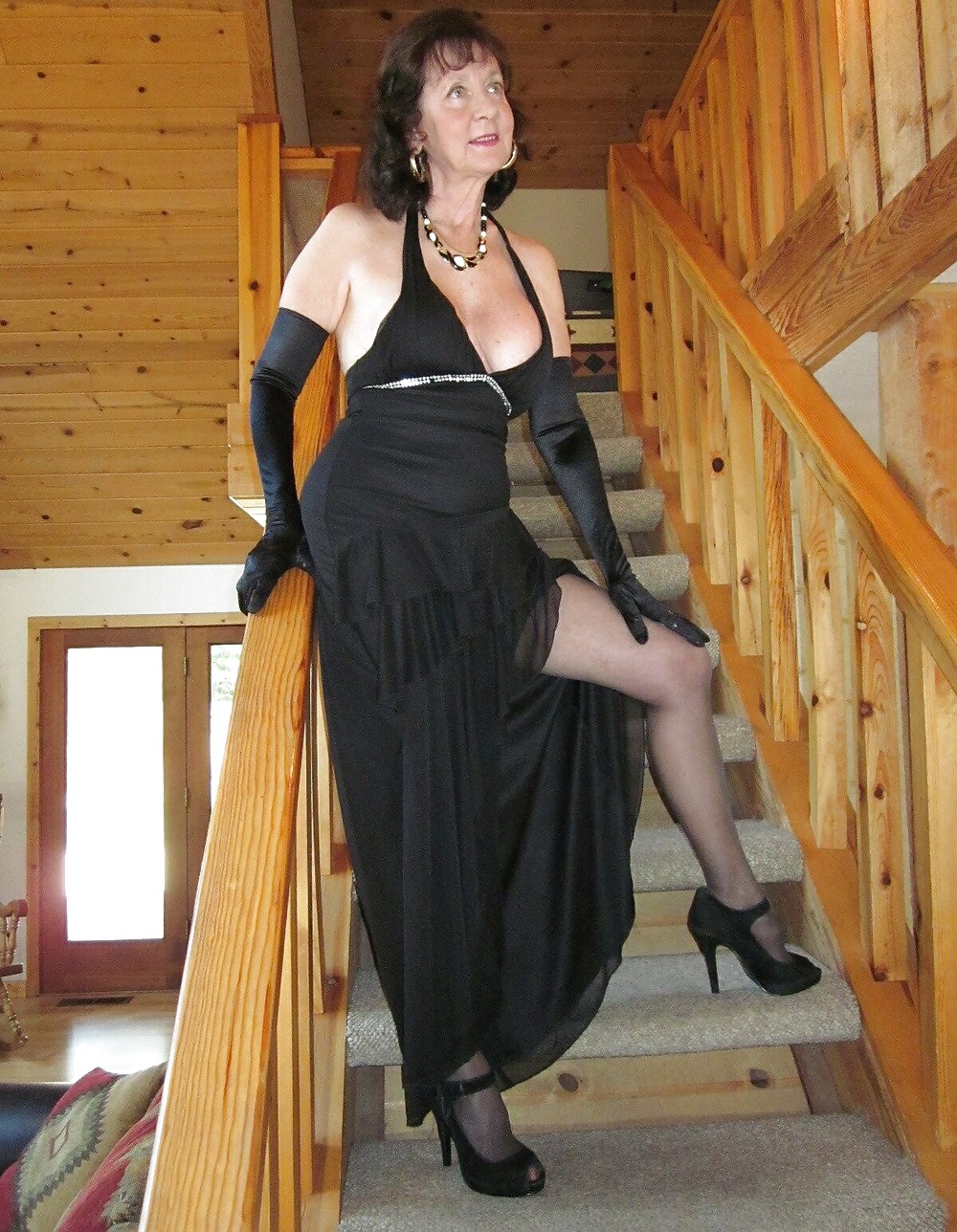 Die Prototypischen Schwarzen Kleid #35992465