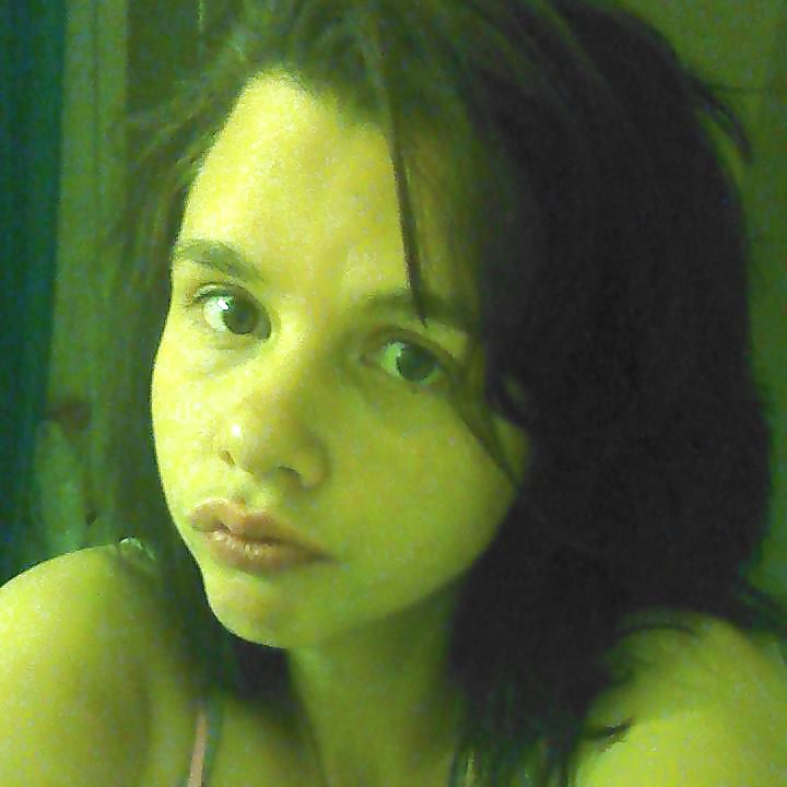 MEGAN AND SHE SWALLOWS