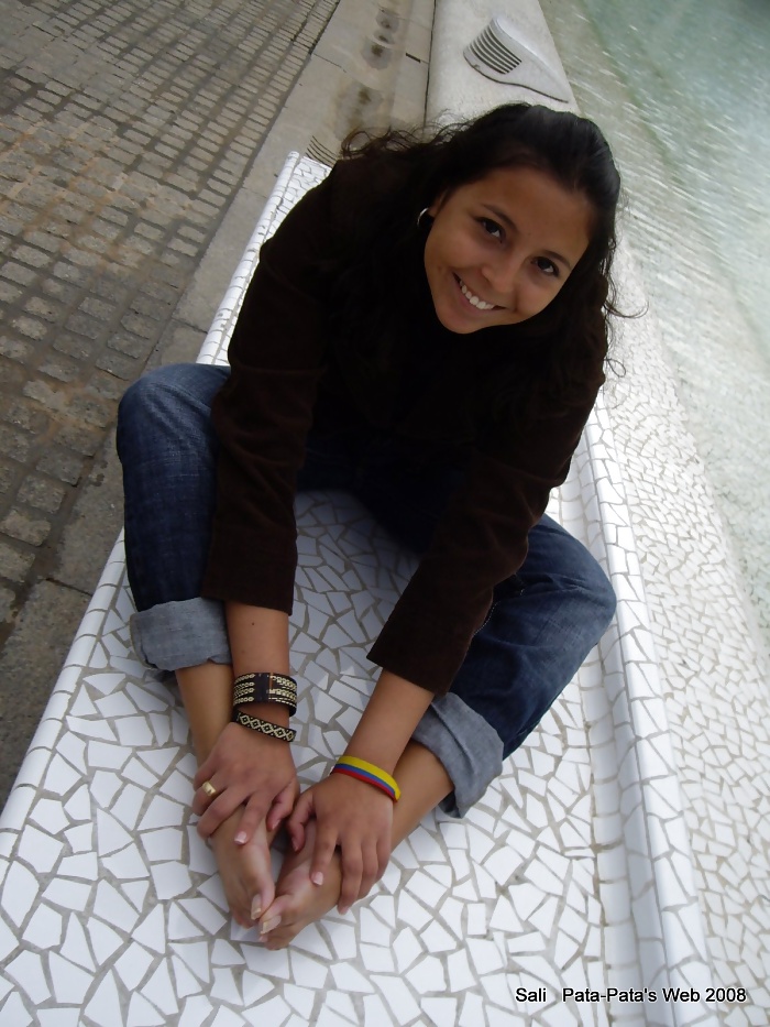Uñas de los pies largas
 #30478498