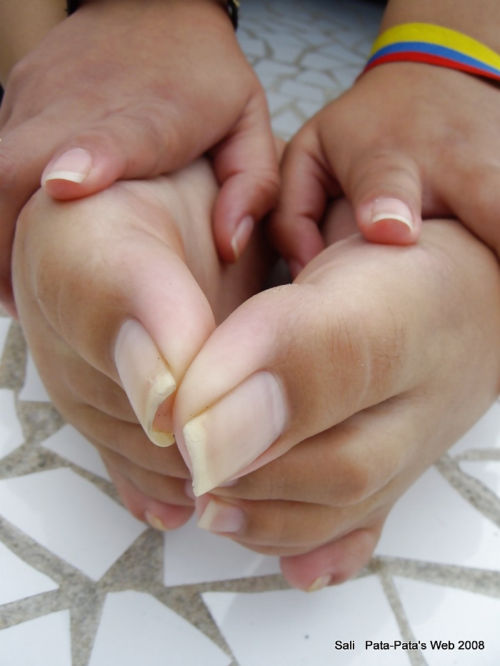 Uñas de los pies largas
 #30478509