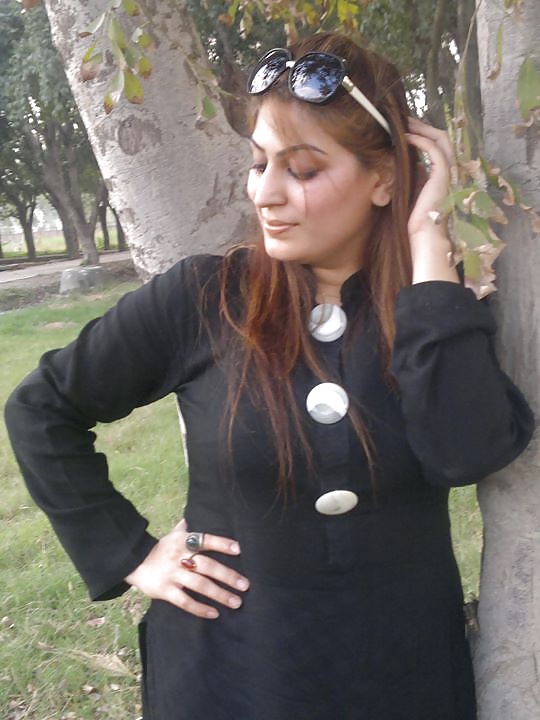 Pakistanisch Aysha Ch. Sexy Körper Für Sie Lange Schwanz #35294248