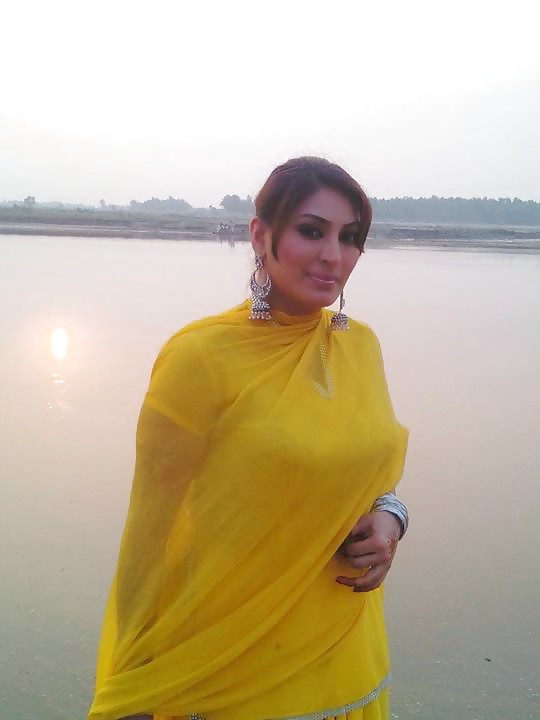 Pakistanisch Aysha Ch. Sexy Körper Für Sie Lange Schwanz #35294432