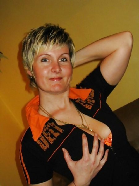 Amateur Short - Haired MILF SeT (Simon1988) #28339375