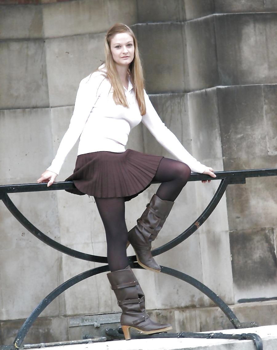 Nylonschlampen
 #24581721