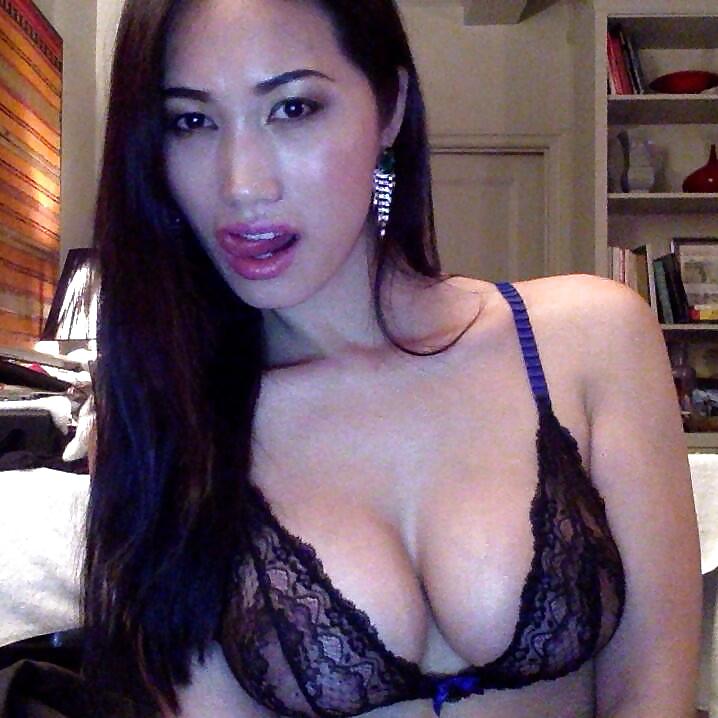 Angie vu ha sexy puttana modello vietnamita dj 
 #23364511