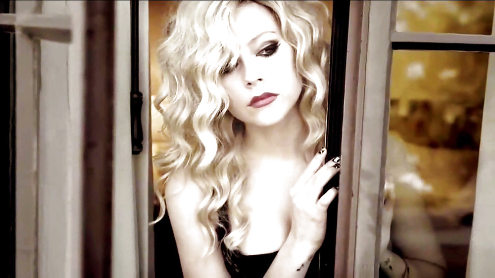 Avril Lavigne so sexy #37215959