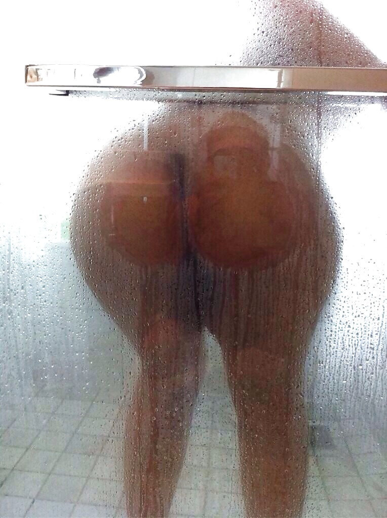 Beurette Schwarz Weiße Hündin #28099295