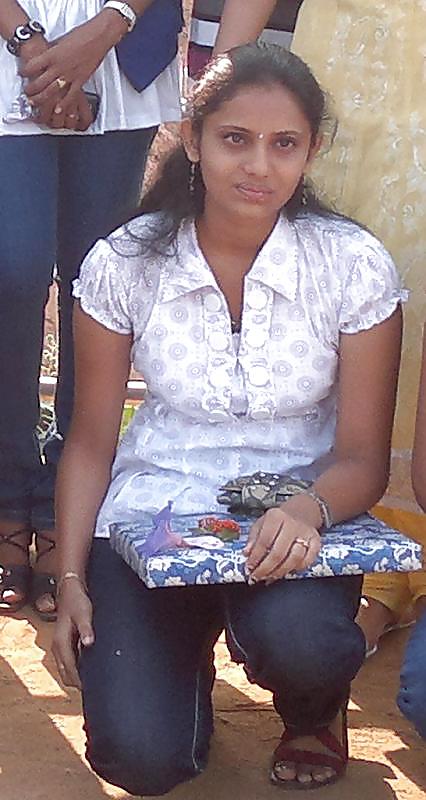 Hahn Zu Sneha #37536571