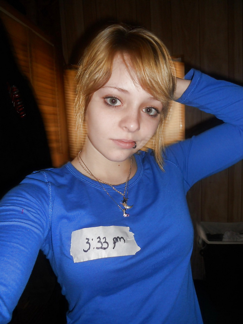 Teen Selfshot 16 #24125420