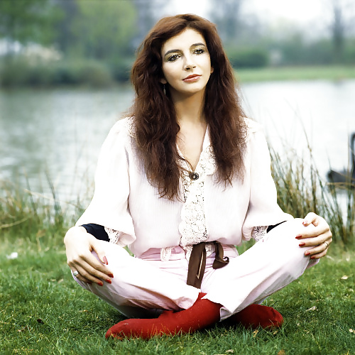 Ti amo kate bush
 #23901146