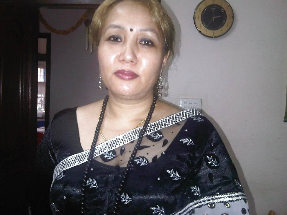 MRS GURUNG (sexy nepali aunty) #40568660