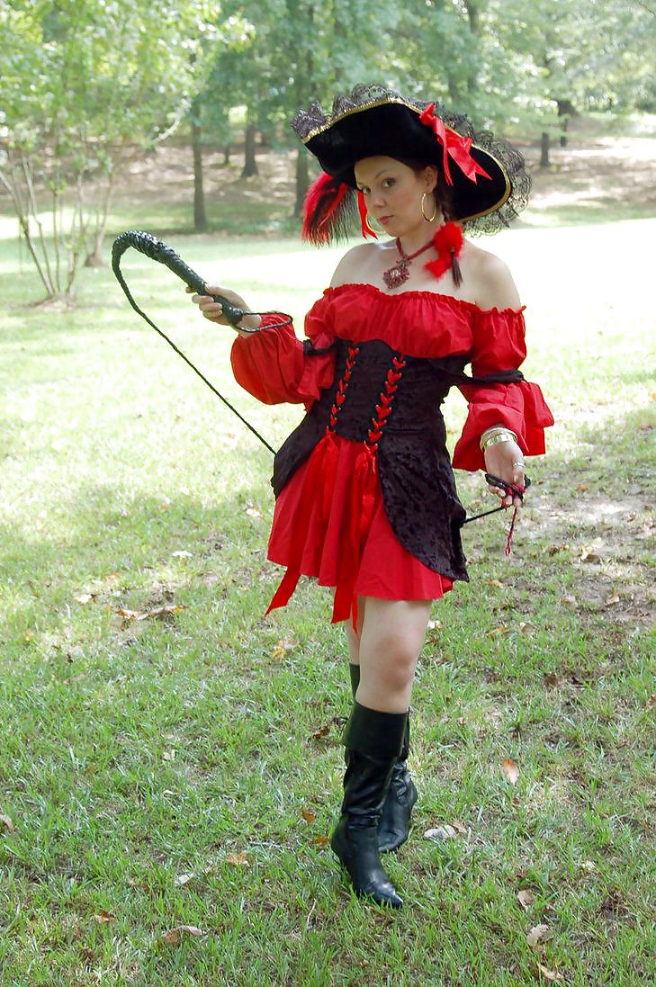 ¡Soy adicta a las botas piratas!
 #36937800