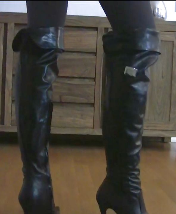¡Soy adicta a las botas piratas!
 #36937881