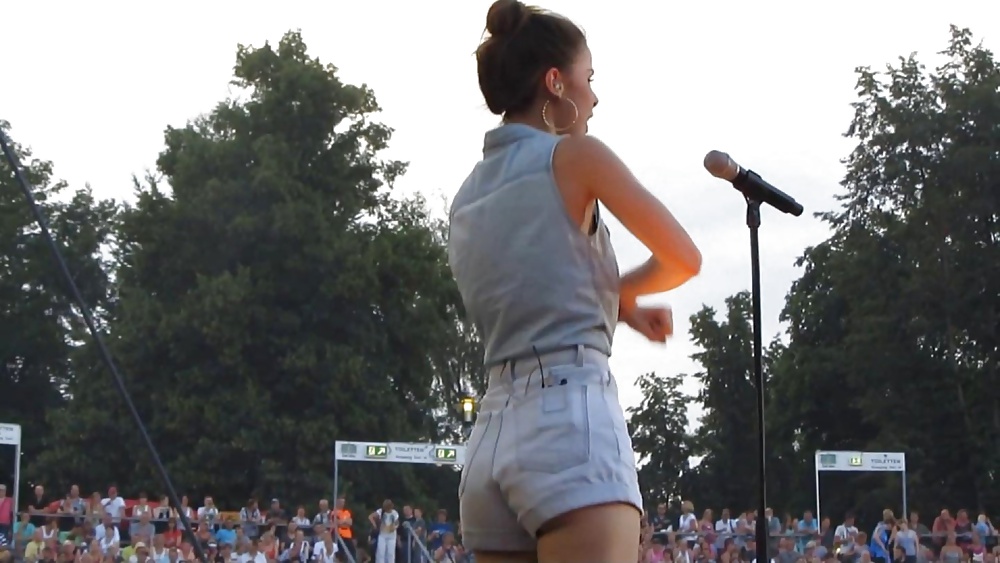 Lena Meyer-landrut Geile Jeans Hot-pants!!!!!!!! #27295352