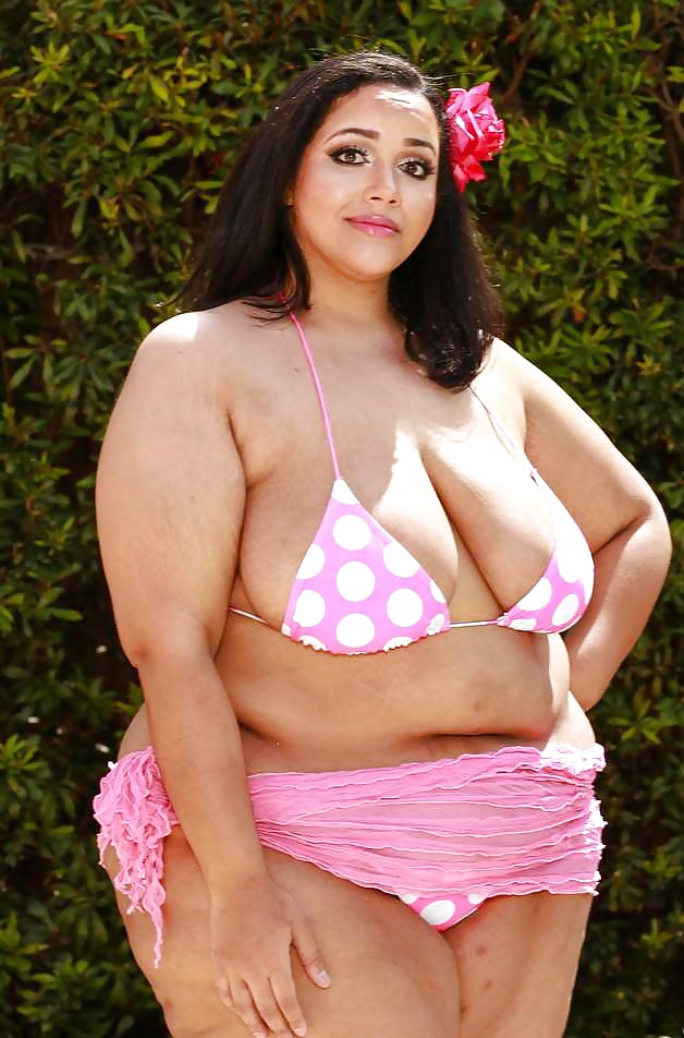Striptease 1 (plumperpass) #39700885