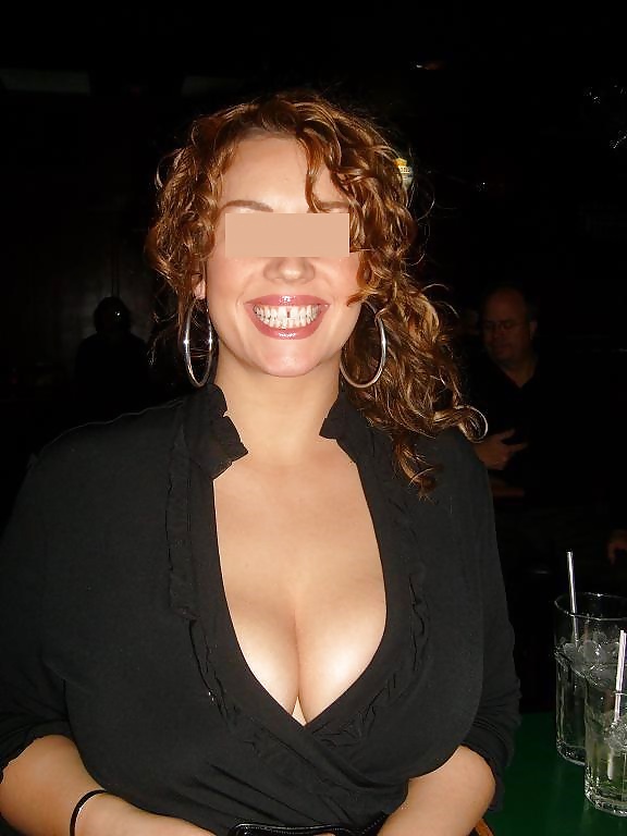 Me he follado sus tetas como un loco
 #35359767