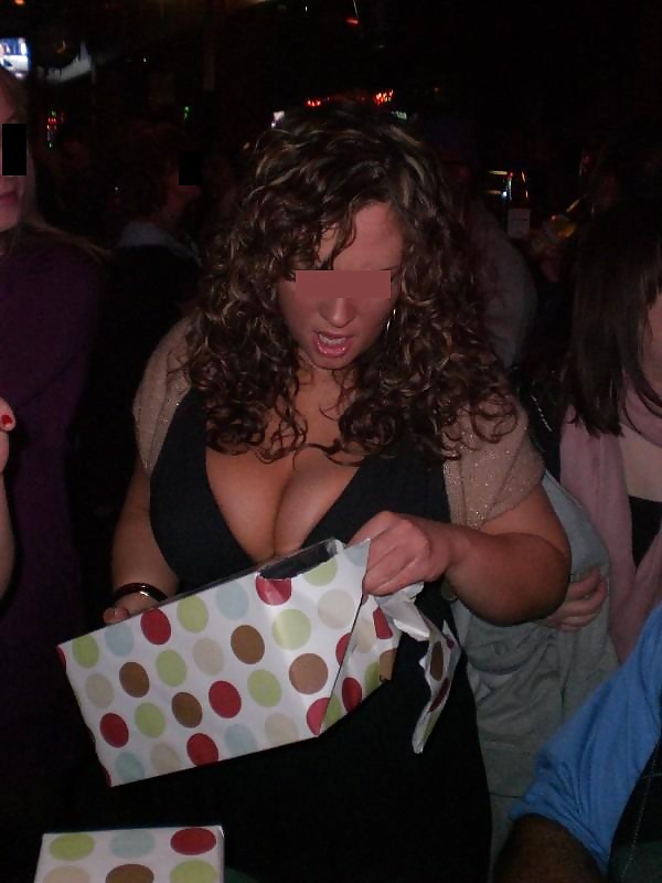 Me he follado sus tetas como un loco
 #35359781