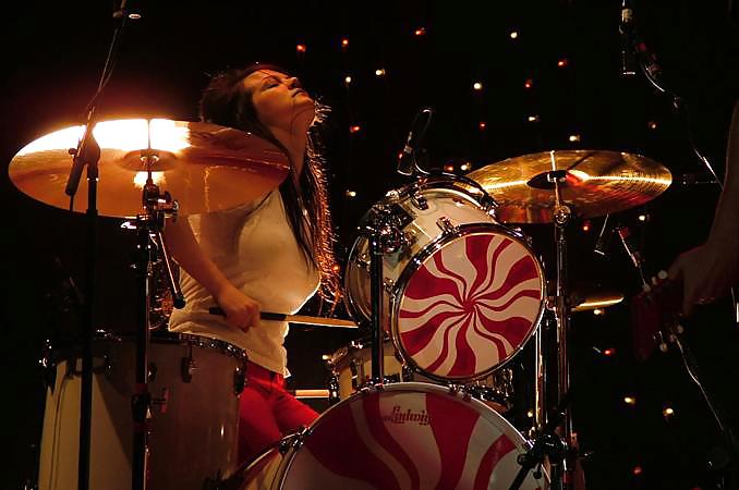 Meg White #37587446