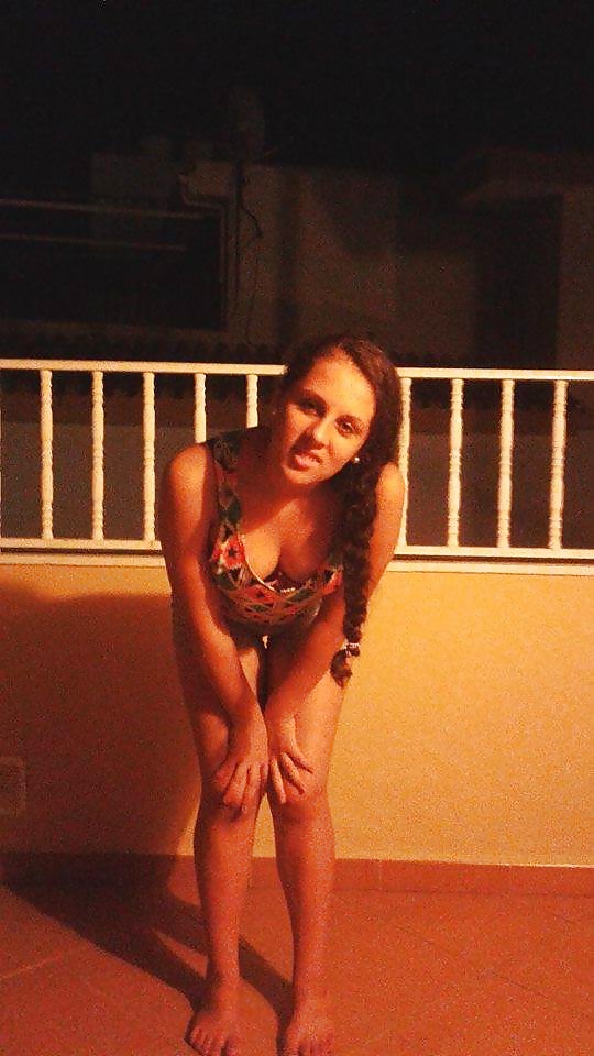 Mi hermana salma 
 #31209479