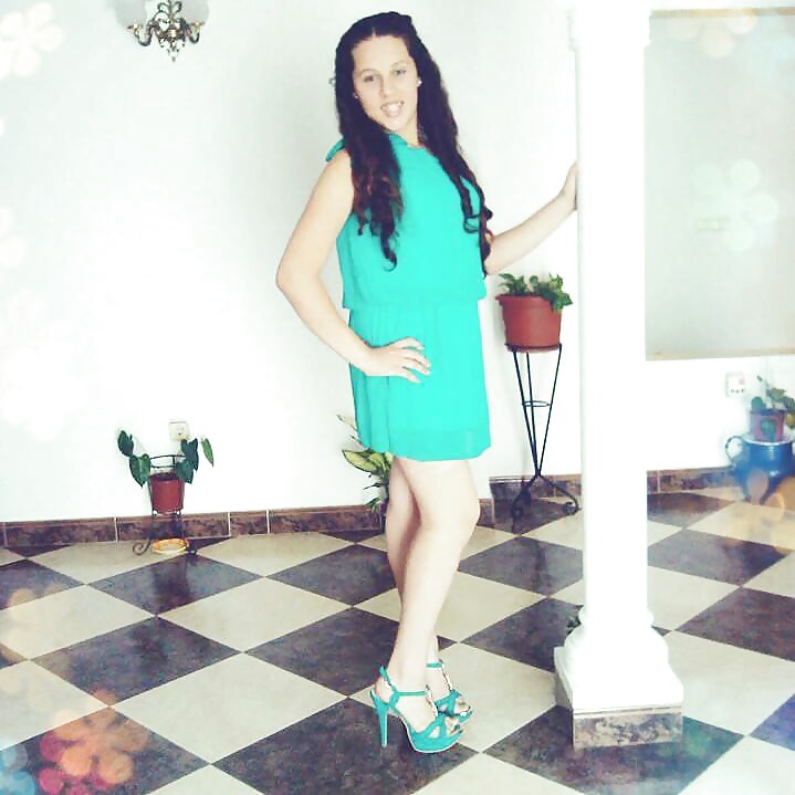 Mi hermana salma 
 #31209481