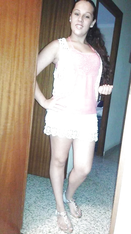 Mi hermana salma 
 #31209484