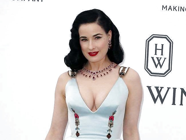 Sexy Celeb Bilder #32116534