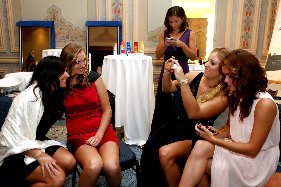 Sexy Celeb Bilder #32116758