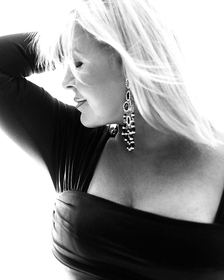 Sexy Celeb Bilder #32116879