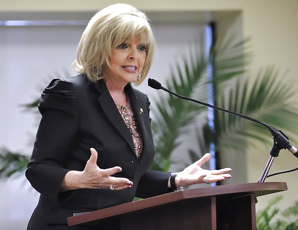 Sexy Celeb Bilder #32116978