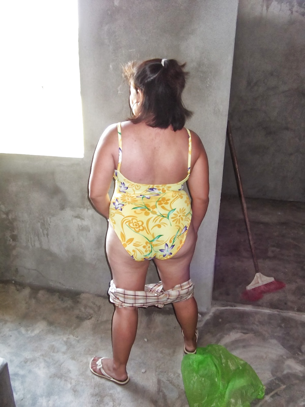 Yellow Bathing Mexican Wife #31713629