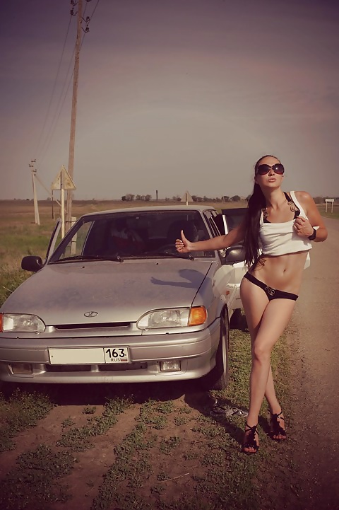Mädchen Und Wagen (nicht Nackt) #24852054