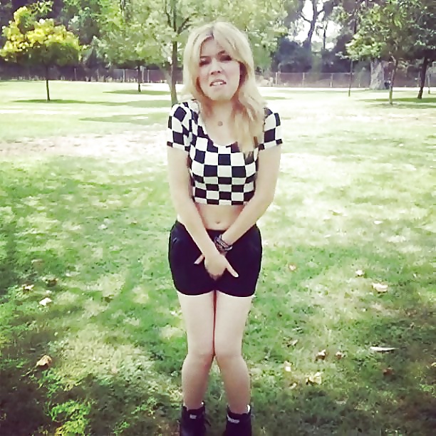 Jennette McCurdy #24175291