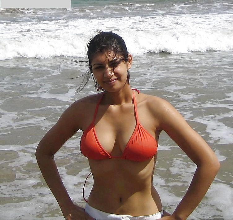 Desi bikini bash - 005
 #34319321