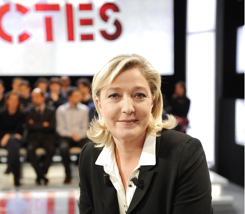 Me encanta la diosa conservadora marine le pen
 #34197277