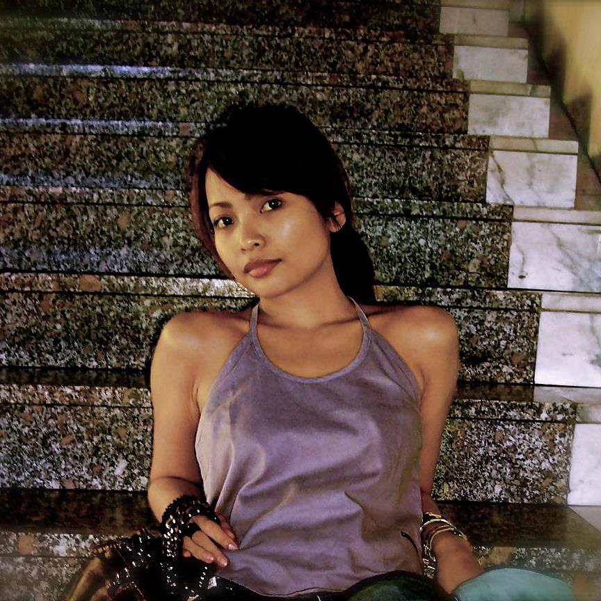 アジアの尻軽女
 #37737299