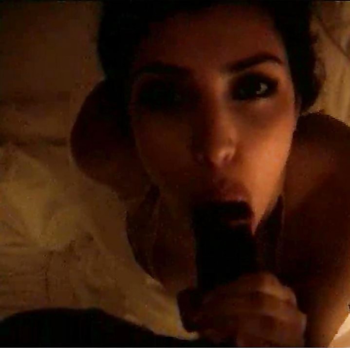 Hot Blowjob Pics of a celebrity Slut !!! #32015427
