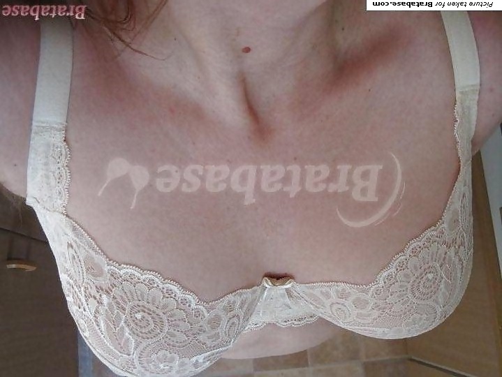 Tits in bras from above #24356873