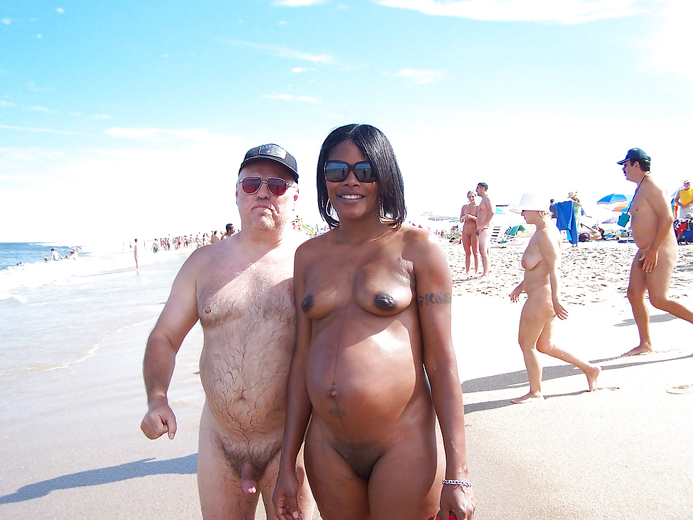Schwarze Mädchen Am Strand: Nudisten Und Exhibitionisten #27816287