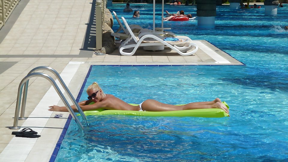 Rumänisch Mädchen: Georgiana #37916162