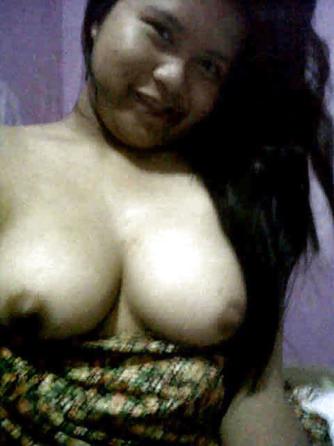 Rifka bugil #24813590