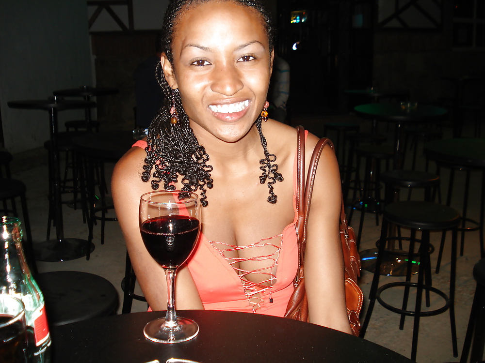 Chica negra 1
 #39781254