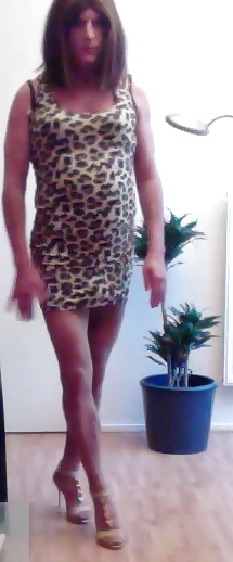 Vestido de leopardo y sandalias de verano 
 #28682783
