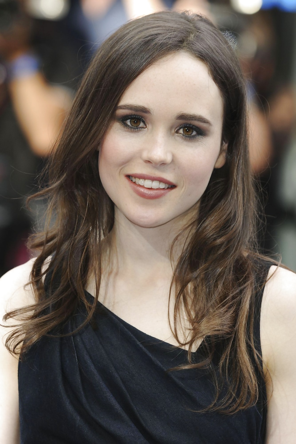 Celeb Cum Ziele: Ellen Page #26919470