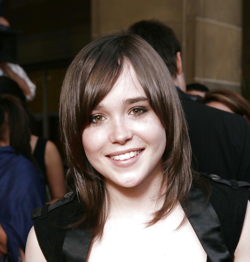 Celeb cum targets : ellen page
 #26919586